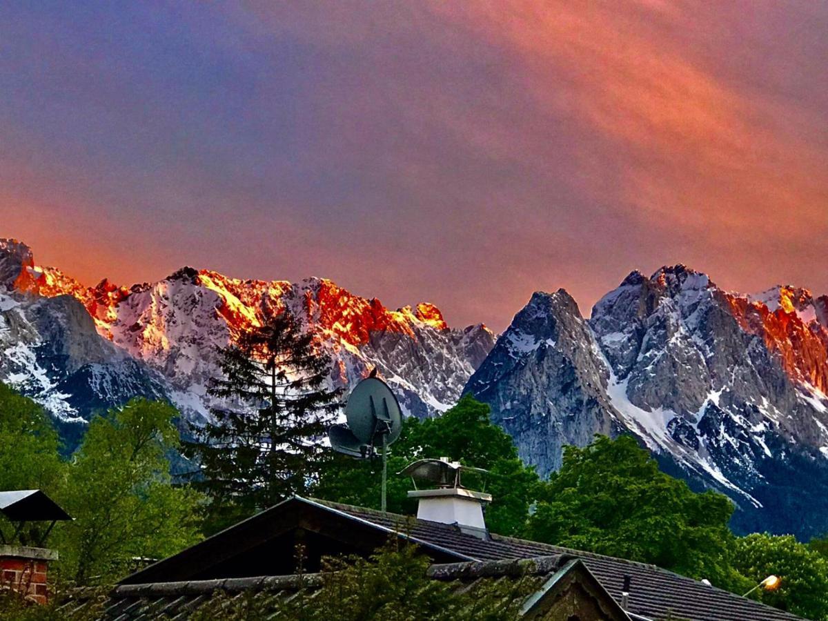 Landhaus Alpenblick Apartment Garmisch-Partenkirchen Bagian luar foto